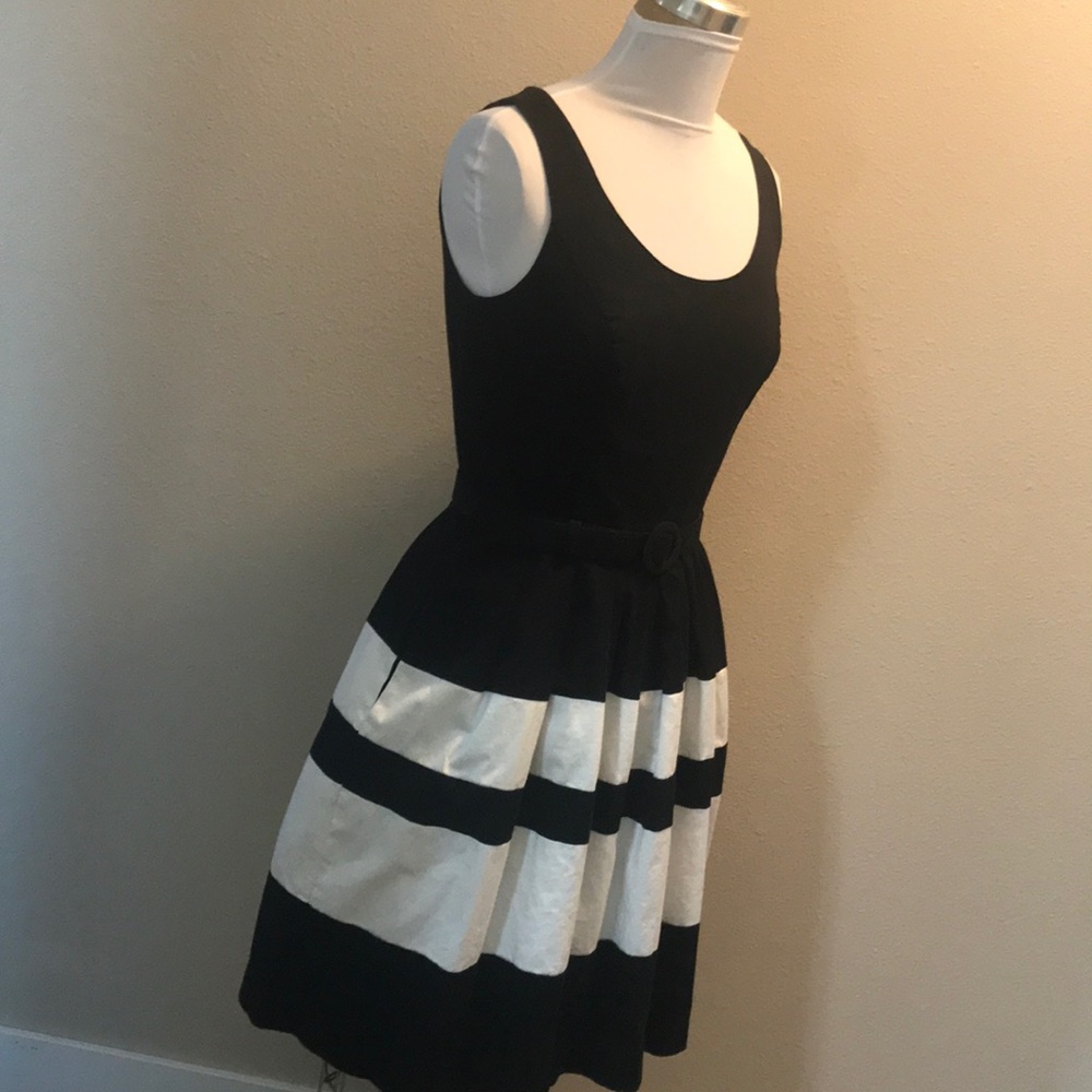 Black and White dress with pockets